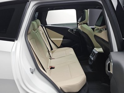 2025 BMW X3 缩略图 16