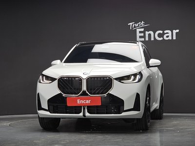 2025 BMW X3 照片 2