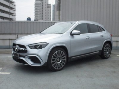 MERCEDES-BENZ GLA - 1