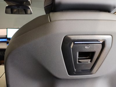2024 BMW 5 SERIES TOURING thumbnail 51