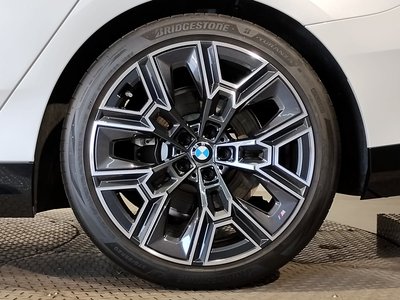 2024 BMW 5 SERIES TOURING thumbnail 41