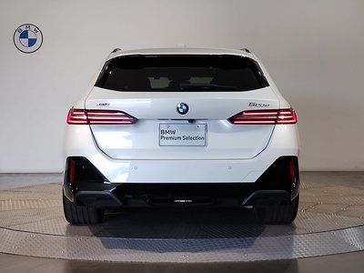 2024 BMW 5 SERIES TOURING — фото 9