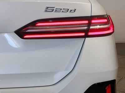 2024 BMW 5 SERIES TOURING thumbnail 65