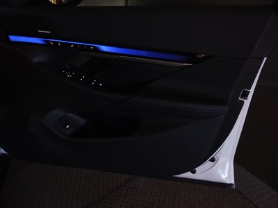 2024 BMW 5 SERIES TOURING thumbnail 57
