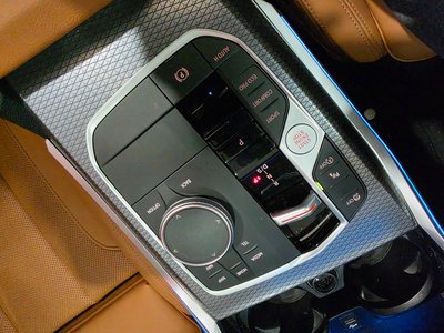 2025 BMW 3 SERIES 照片 9