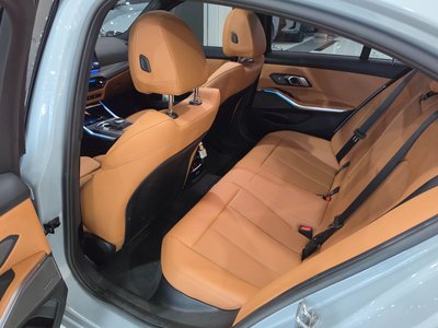 2025 BMW 3 SERIES 缩略图 11