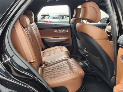 2022 Genesis GV70 thumbnail 17
