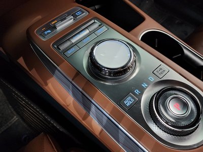 2022 Genesis GV70 thumbnail 12