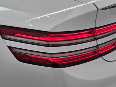 GENESIS G80 (RG3) - 10