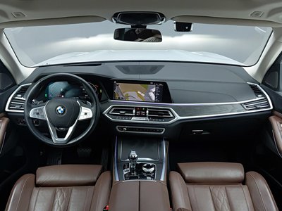 BMW X7 - 9