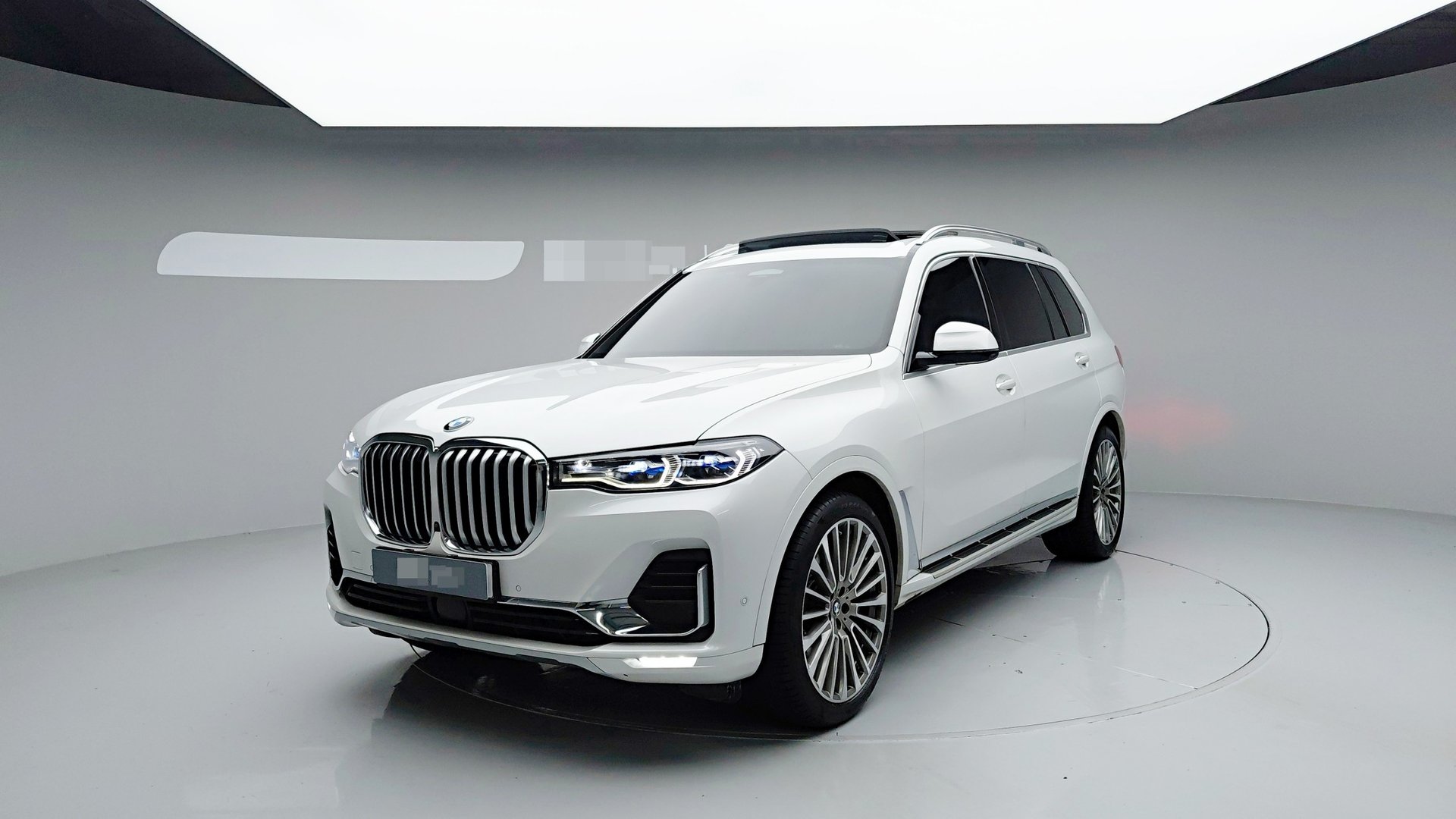 BMW X7 - View 1