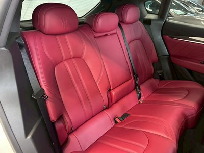 MASERATI LEVANTE - 10