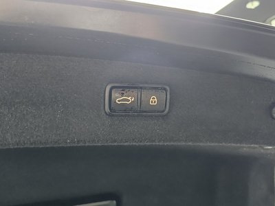 2019 Genesis G90 — миниатюра 24