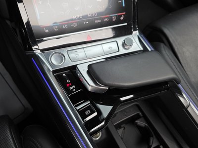 AUDI E-TRON - 9