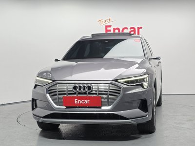 AUDI E-TRON - 2