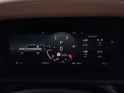 LAND ROVER DEFENDER - 8