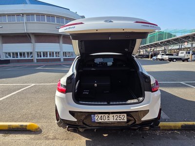 2023 BMW X4 photo 7