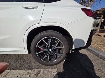 2023 BMW X4 photo 9