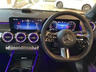 صورة 9 لـ 2025 Mercedes-BENZ GLB