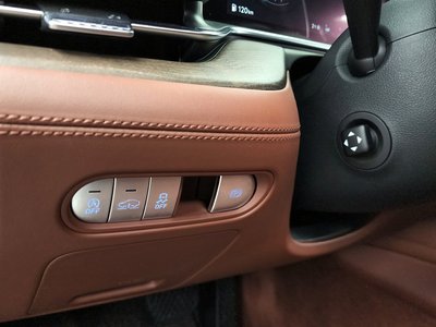 صورة مصغرة 16 لـ 2022 Genesis G90 (RS4)