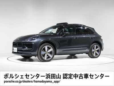 PORSCHE MACAN - 1
