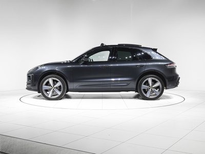 PORSCHE MACAN - 9