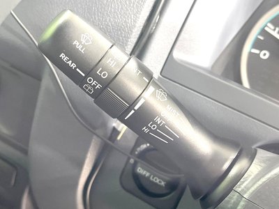 2015 Toyota LAND CRUISER 70 — миниатюра 51