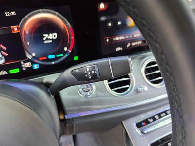 MERCEDES-BENZ E-CLASS - 10