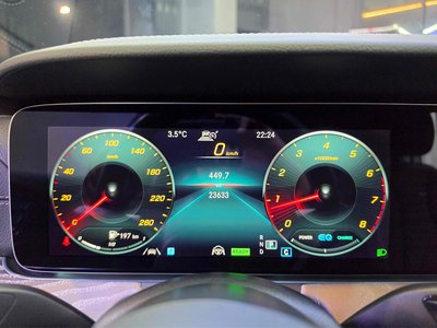 MERCEDES-BENZ E-CLASS - 8