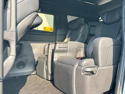 صورة 8 لـ 2024 Toyota VELLFIRE