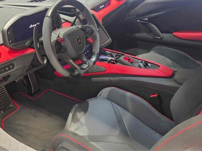 LAMBORGHINI REVUELTO - 9