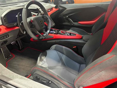 LAMBORGHINI REVUELTO - 4