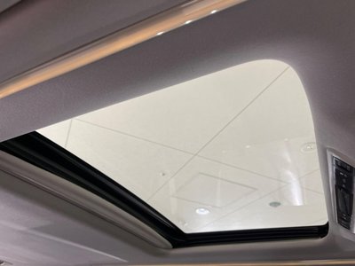 2023 Toyota ALPHARD photo 4
