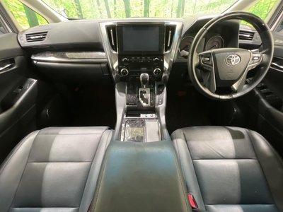 2023 Toyota ALPHARD photo 2