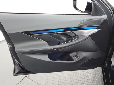 صورة مصغرة 14 لـ 2025 BMW 5 SERIES