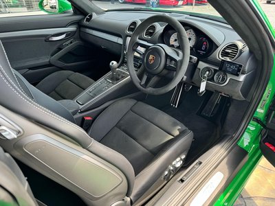 2023 Porsche 718 — миниатюра 17