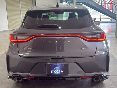 LEXUS LBX - 9