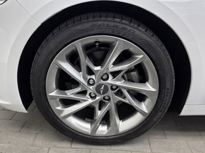 صورة 6 لـ 2022 GENESIS THE NEW G70