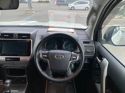 TOYOTA LAND CRUISER PRADO - 9