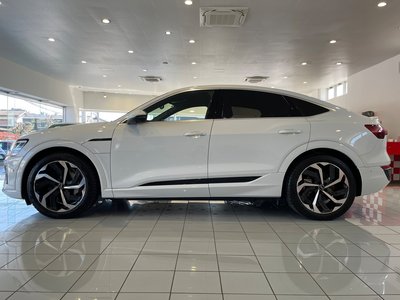 AUDI Q8 SPORTBACK E-TRON - 6