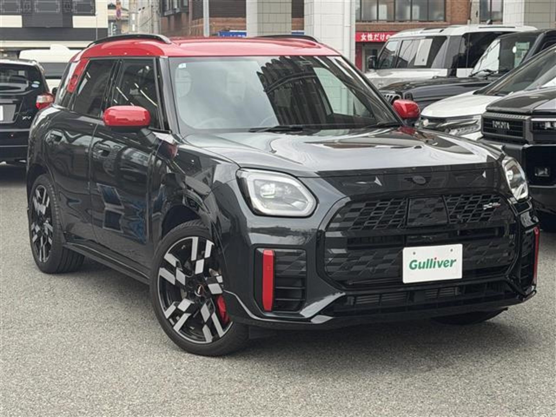 MINI MINI COUNTRYMAN - View 1