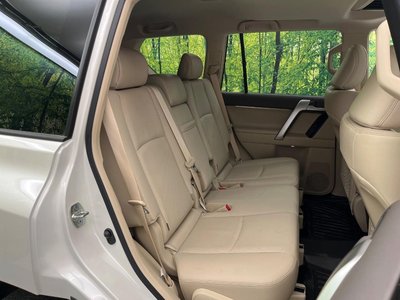 TOYOTA LAND CRUISER PRADO - 10