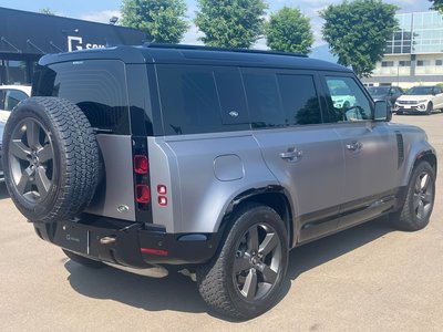 LAND ROVER DEFENDER - 4
