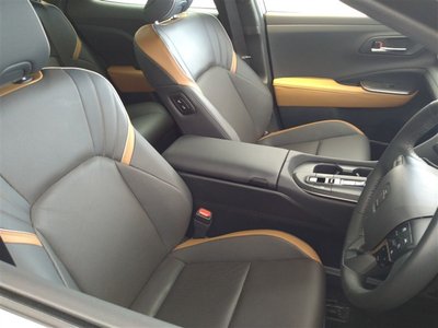 TOYOTA CROWN CROSSOVER - 5