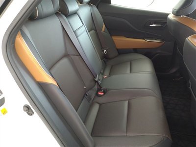 TOYOTA CROWN CROSSOVER - 6