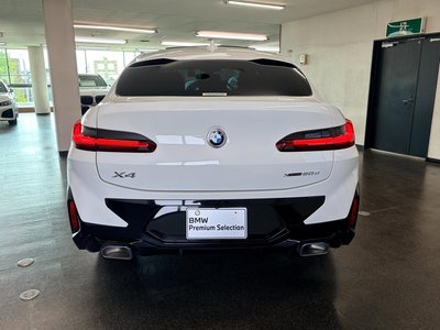 صورة 10 لـ 2024 BMW X4