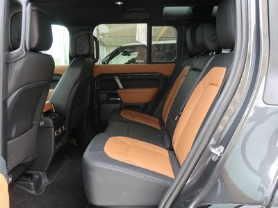 صورة مصغرة 30 لـ 2024 LAND Rover DEFENDER
