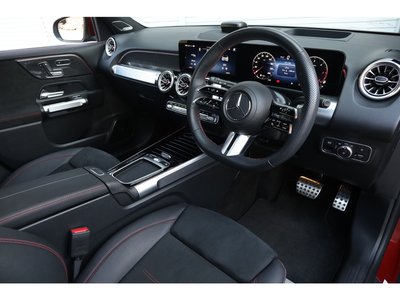 2024 Mercedes-BENZ GLB — миниатюра 12