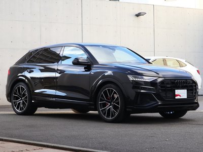 AUDI Q8 - 7