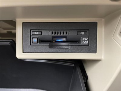 TOYOTA LAND CRUISER PRADO - 10